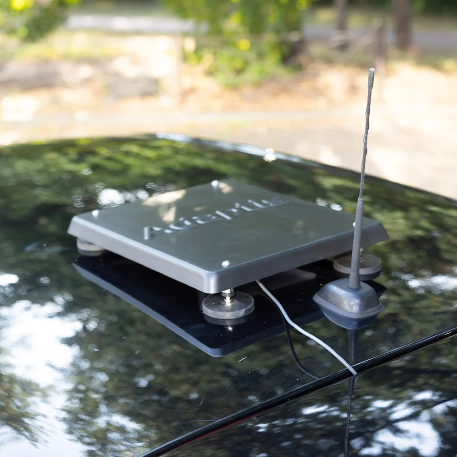 Набор Adaptis MiniKit: терминал Starlink Mini + Корпус на Авто + Адаптер 12-24V