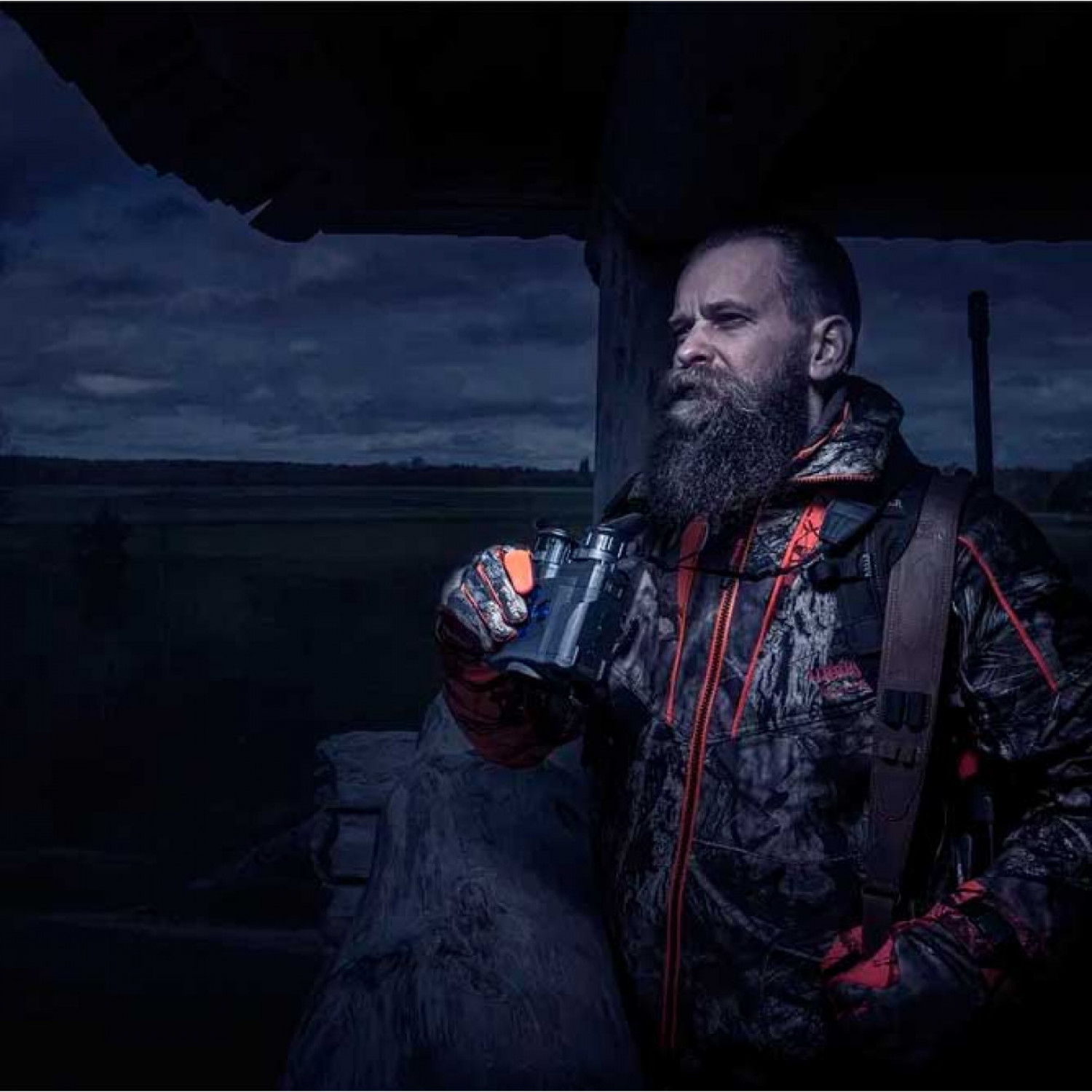 Тепловизионный бинокль PULSAR Accolade 2 LRF XP50 PRO