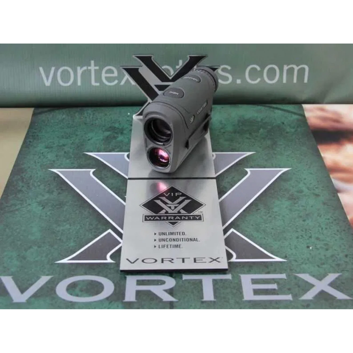 Лазерный дальномер VORTEX Razor HD 4000 дальность 3650 метров