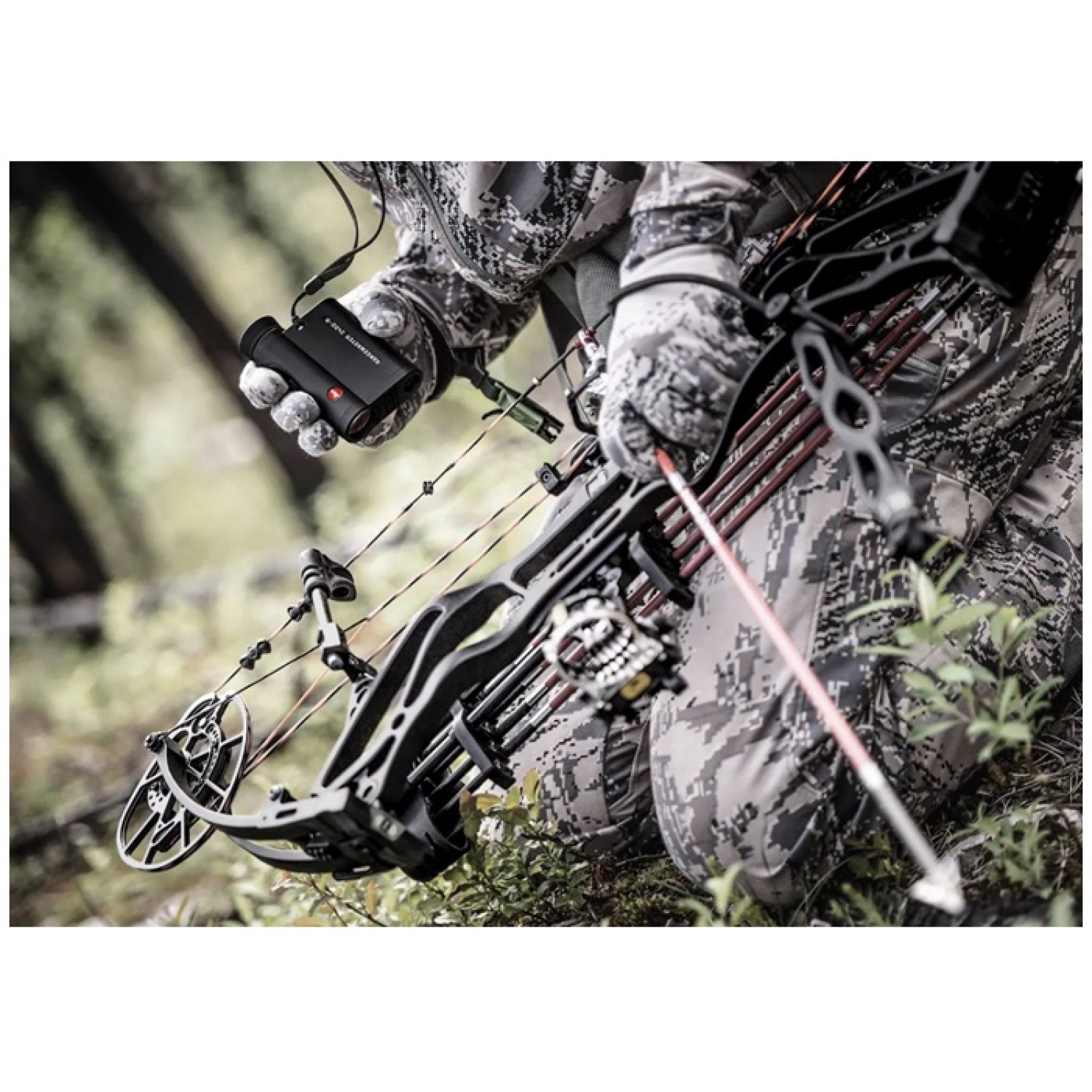 Лазерный дальномер LEICA RANGEMASTER CRF 2400-R